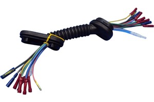 Korjaussarja, johtosarja, Auton takaluukku, FORD FOCUS Turnier I, 1 136 215 part, 1 138 788 part, 1 307 200 part, 1 339 569 part, 1 339