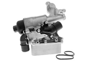 Öljynjäähdytin, moottoriöljy, NISSAN,OPEL,RENAULT,VAUXHALL, 82 00 781 898, 8200797762