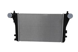 Välijäähdytin, AUDI,SEAT,SKODA,VW, 1K0145803AF, 1K0145803BM, 1K0145803CA, 5C0145803A, 5C0145803B